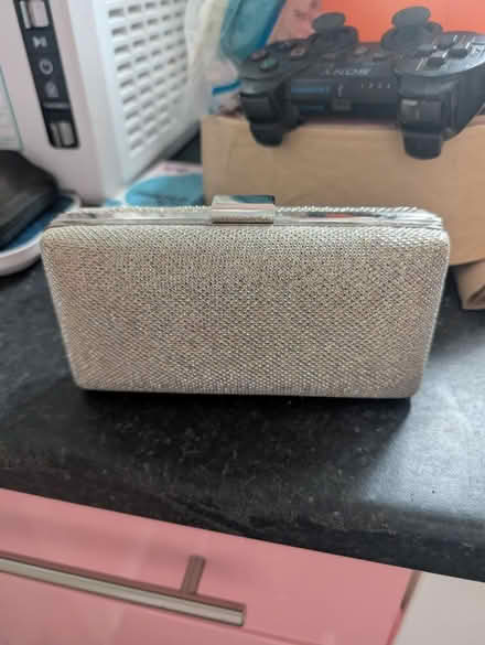 Photo of free Clutch bag (Erith DA8) #4