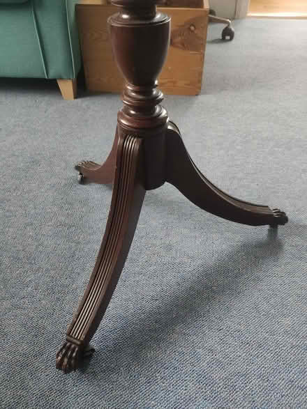 Photo of free Repro Victorian circular table (Tring HP23) #3