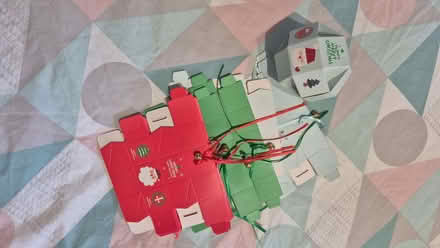 Photo of free Christmas gift boxes (Cogges OX28) #1