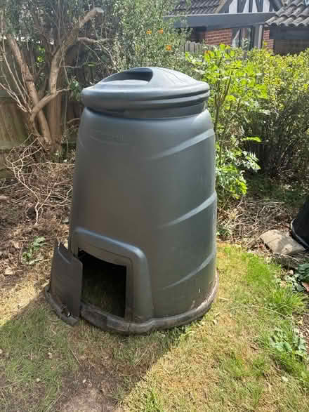 Photo of free Compost bin (Berkhamsted) #1