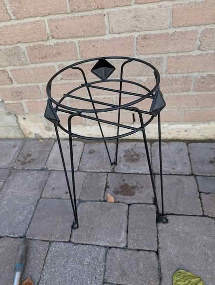 Photo of free Plant stand (Unionville) #1