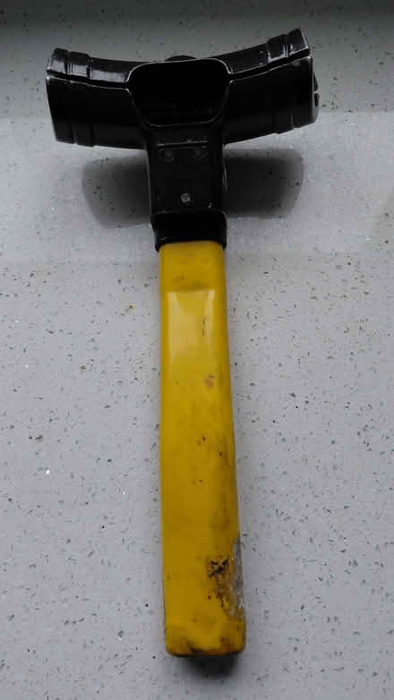 Photo of free Steering wheel lock - two keys (Littleover DE23) #2