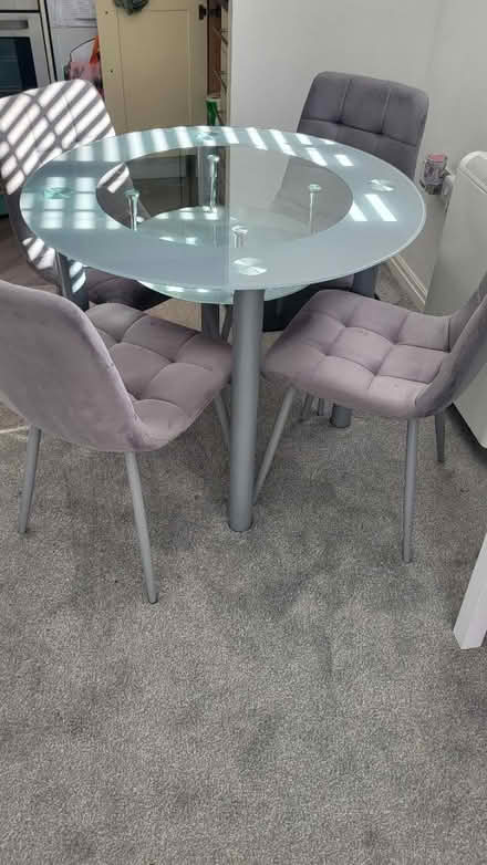 Photo of free Table and chairs (Redditch B98) #1