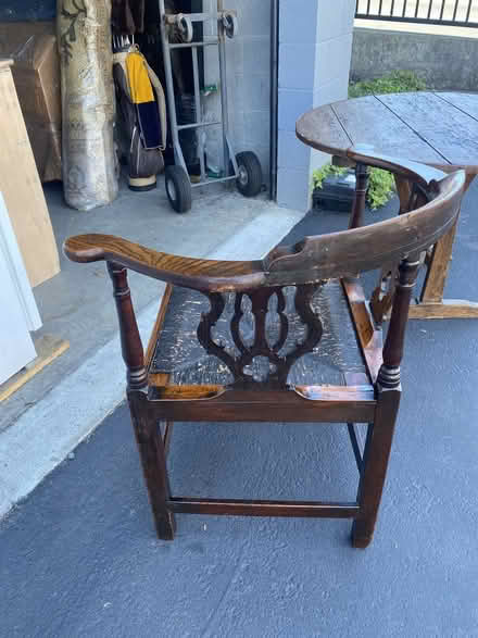 Photo of free Antique corner chair (Pleasant Hill) #4