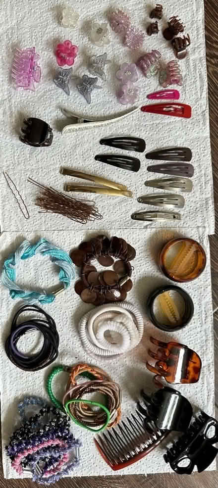 Photo of free Hair clips & ties (Chigwell IG7) #1