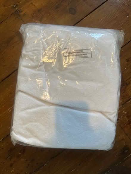 Photo of free Single bed mattress protector (Hitchin SG5) #2