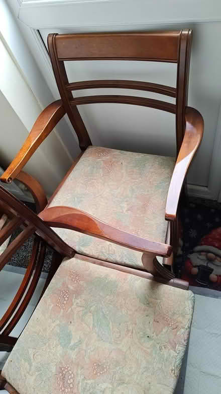 Photo of free Vintage dining room table & chairs (M15 Hulme) #3