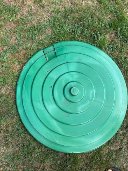 Photo of free Rain water butt 200litres (Berkhamsted) #2