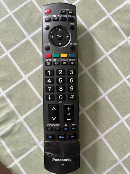 Photo of free Panasonic 32” Tv and remote (OX11 South Moreton) #2