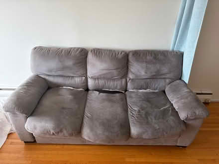 Photo of free couch (Victoria) #2