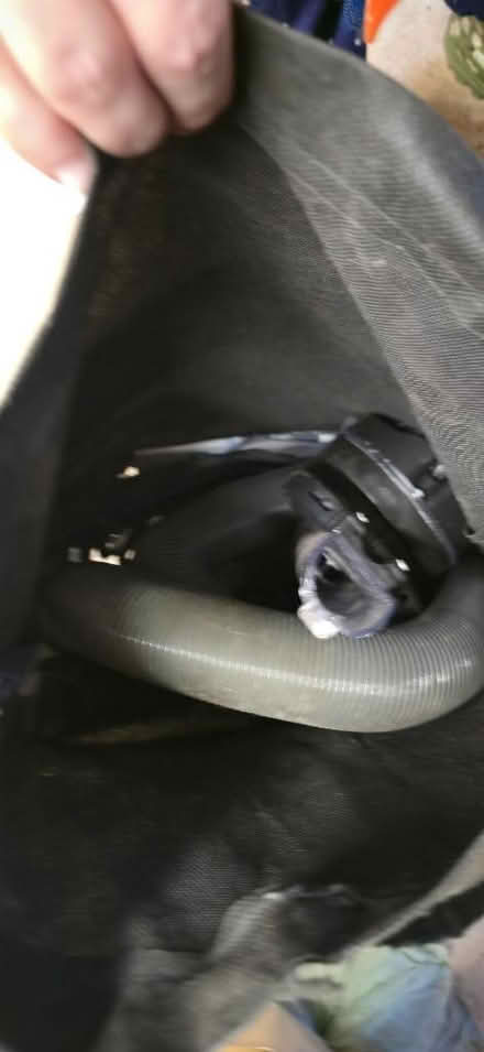 Photo of free Black carpet cleaner with full accessories (Bishops Tachbrook CV34) #3