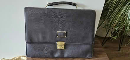 Photo of free Leather briefcase (Cm1 6gz) #1
