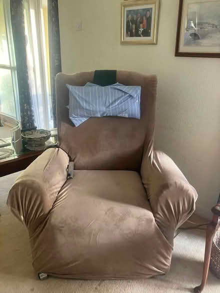 Photo of free Rise and recline chair (Cubbington CV32) #1