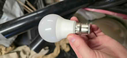 Photo of free About 15 bayonet light bulbs (Warwickshire CV34) #1