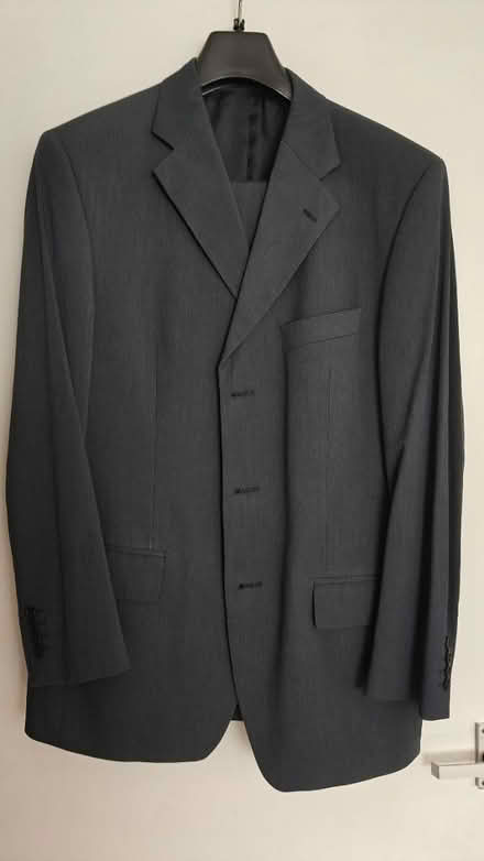 Photo of free Suit, grey (Stockwell SW9) #1