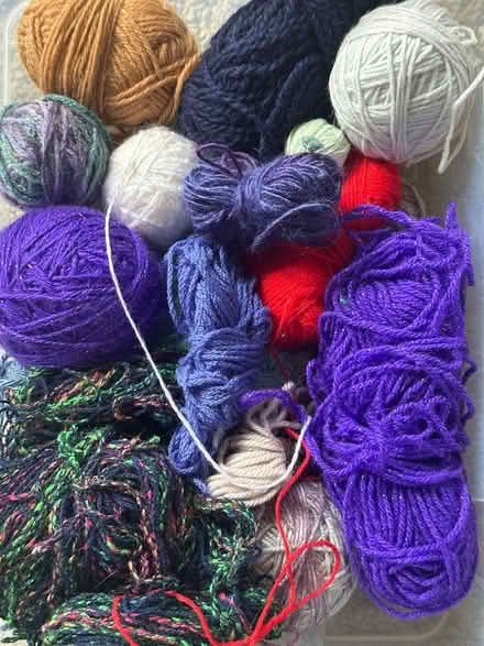 Photo of free Random mixed yarn (Sanderstead CR2) #1