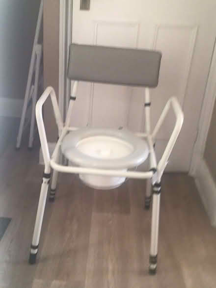 Photo of free Commode (Camberwell SE5) #2