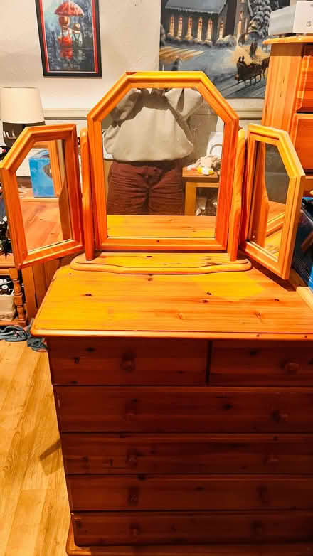 Photo of free Two chest of drawers and mirror (Alexandra Park M14) #3