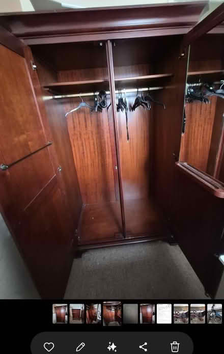 Photo of free Wardrobe + 2 side cabinets (London N17) #3
