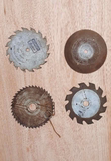 Photo of free 4 Circular saw blades (Lexden CO3) #1