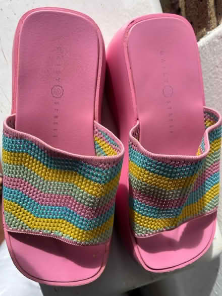 Photo of free Platform sandals (Clapham SW4) #2