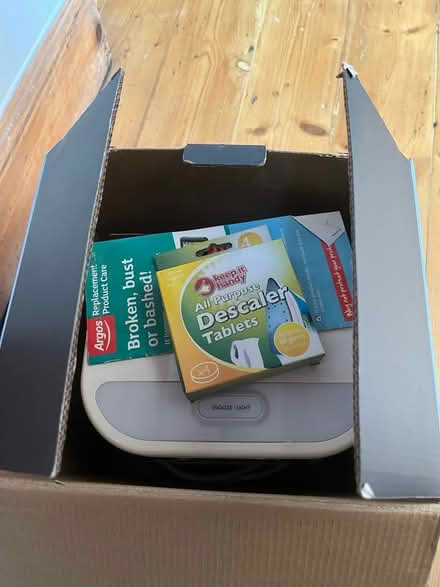 Photo of free WakeCup bedside hot water dispenser for tea/coffee etc. (Lauriston EH3) #3