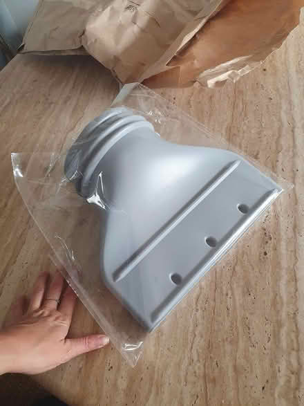 Photo of free AC Exhaust Hose Adapter (Dalston / Stoke Newington) #1