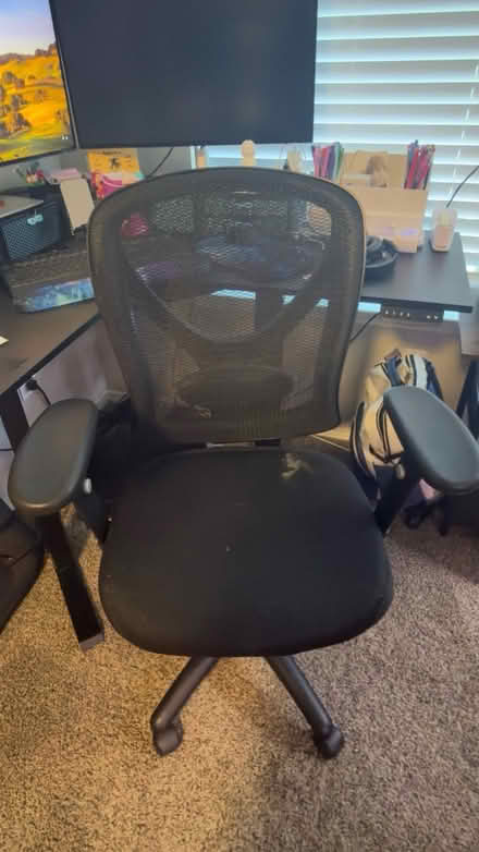 Photo of free Air Mattress/Chair/ Trashcan (Boulder Ridge Apartments) #3