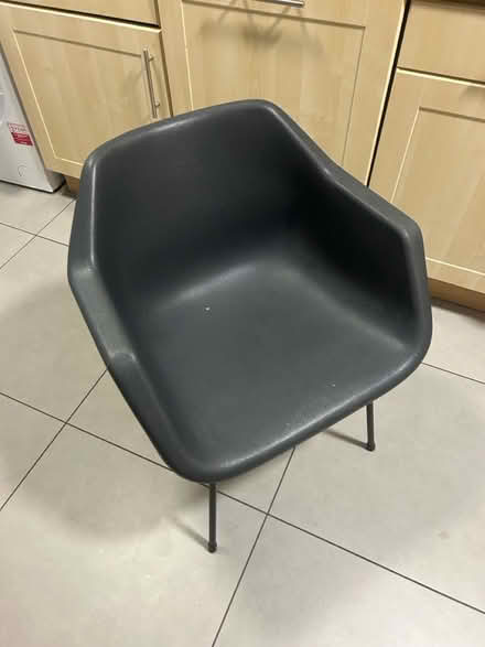 Photo of free Grey Plastic chair (Cricklewood NW2) #1