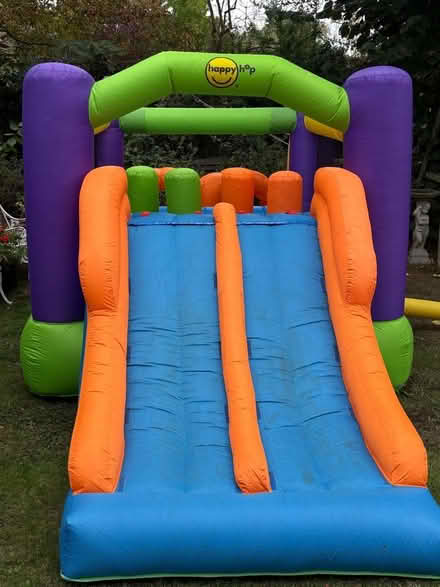 Photo of free Obstacle course bouncy castle (Highway SL6) #2