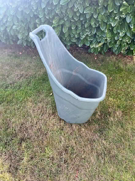 Photo of free Garden Plastic Wheelbarrow (Willenhall CV3) #1