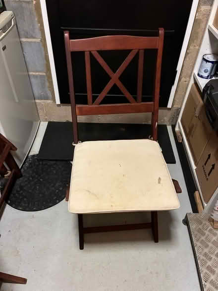 Photo of free Outside wooden table and chairs (North Hinksey OX2) #3