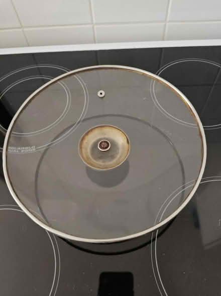 Photo of free Pan lid (Stockwell SW9) #2