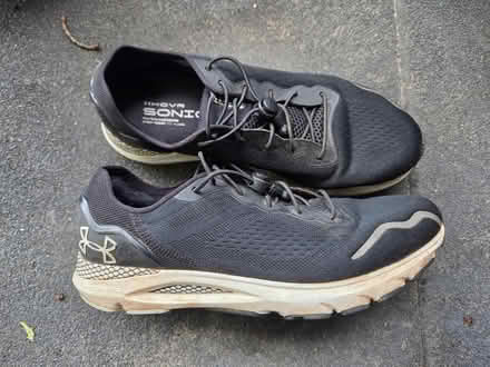 Photo of free Black running shoes men's size 9 (Dundas St E & Greenwood Ave) #3