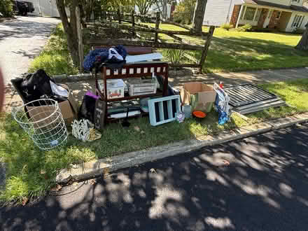 Photo of free stuff at curb (Middletown) #1