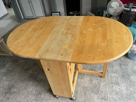 Photo of free Drop leaf table (Epping….. CM16) #1