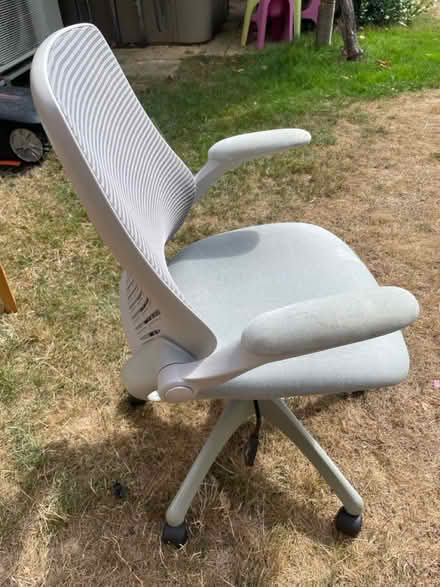 Photo of free Office chair on wheels (Beaconsfield HP9) #1