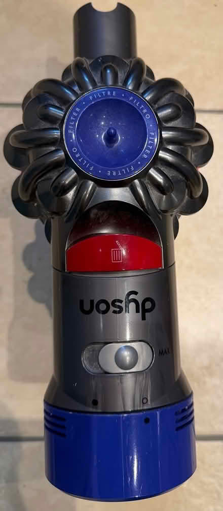Photo of free Dyson V8 Totalcare cordless hoover (Belvedere DA17) #1