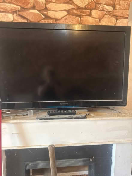 Photo of free Tv and control and stand (Bromley kent BR1) #2