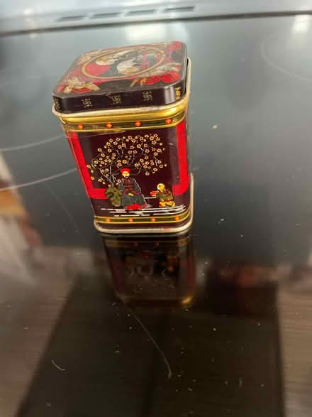 Photo of free Small tin with lid (Chelmsford CM3) #1