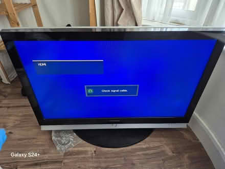 Photo of free Collect Desk and Items - Get TV Too (Hanworth TW13) #1