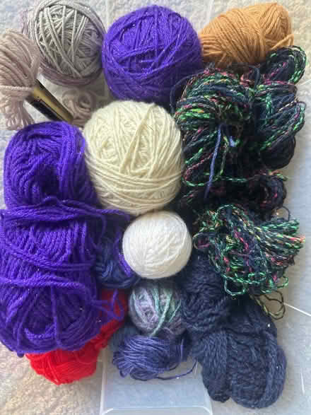 Photo of free Random mixed yarn (Sanderstead CR2) #1