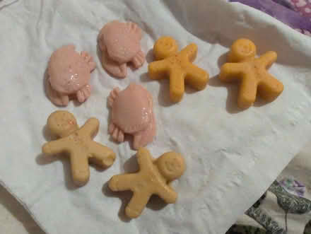 Photo of free 7 x small candle melts (crab and Teddy) (Alperton HA0) #1