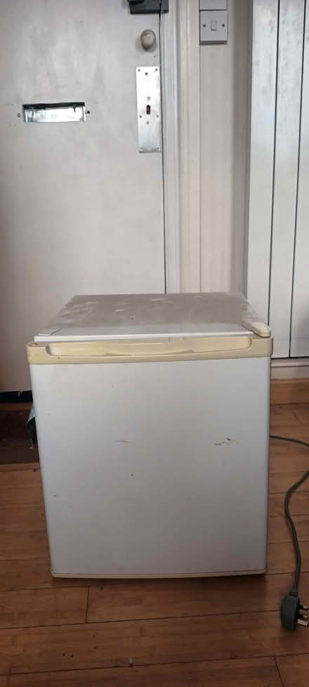 Photo of free Small tabletop freezer (Fulham Palace Rd W6) #2