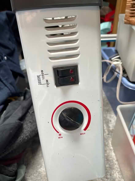 Photo of free Electric heater 2000W (Romford RM7) #2