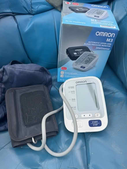 Photo of free Omron M3 blood pressure monitor (Winnersh RG41) #1