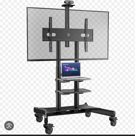 Photo of TV stand on wheels (Stretford M32) #1