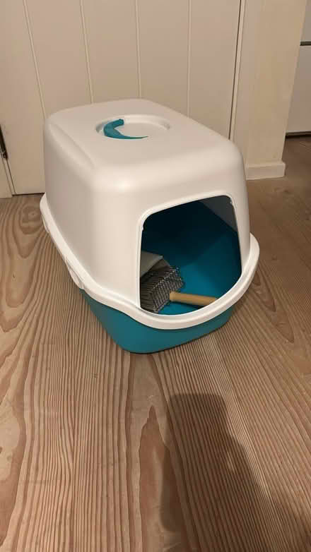 Photo of free Litter box (SW13) #1