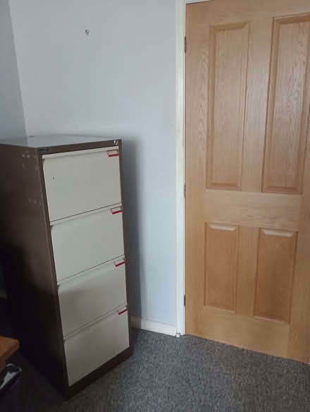 Photo of free 4 drawer filing cabinet (Botley OX2) #1