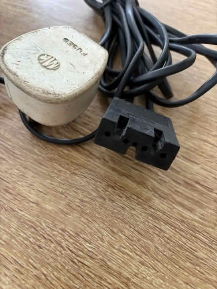 Photo of Viking Huskvana 5710 sewing machine foot pedal (Ewshot GU10) #1